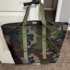 L.L. Bean Green Camouflage Tote Bag Extra Large Version